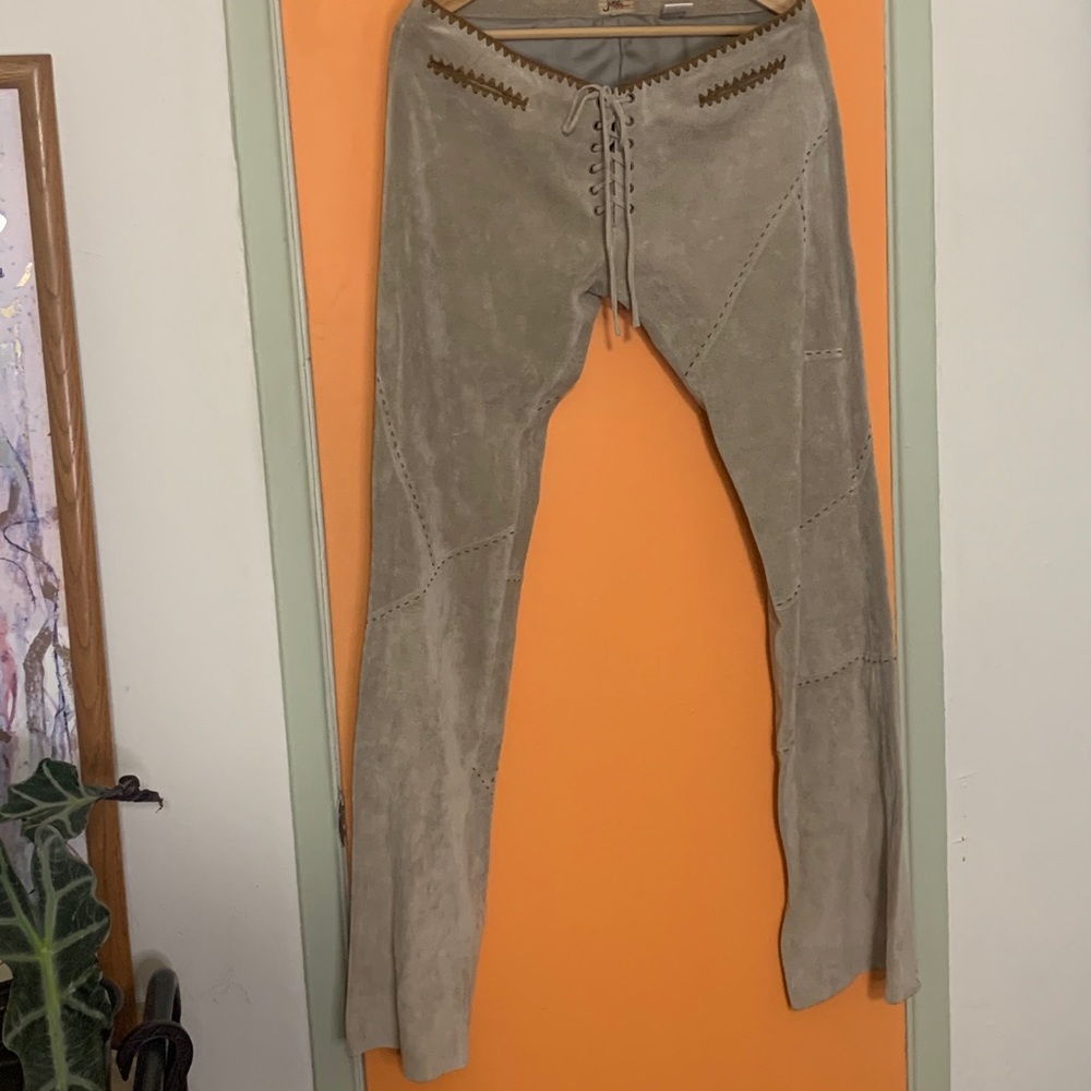 Androgynous 70’s suede pants.